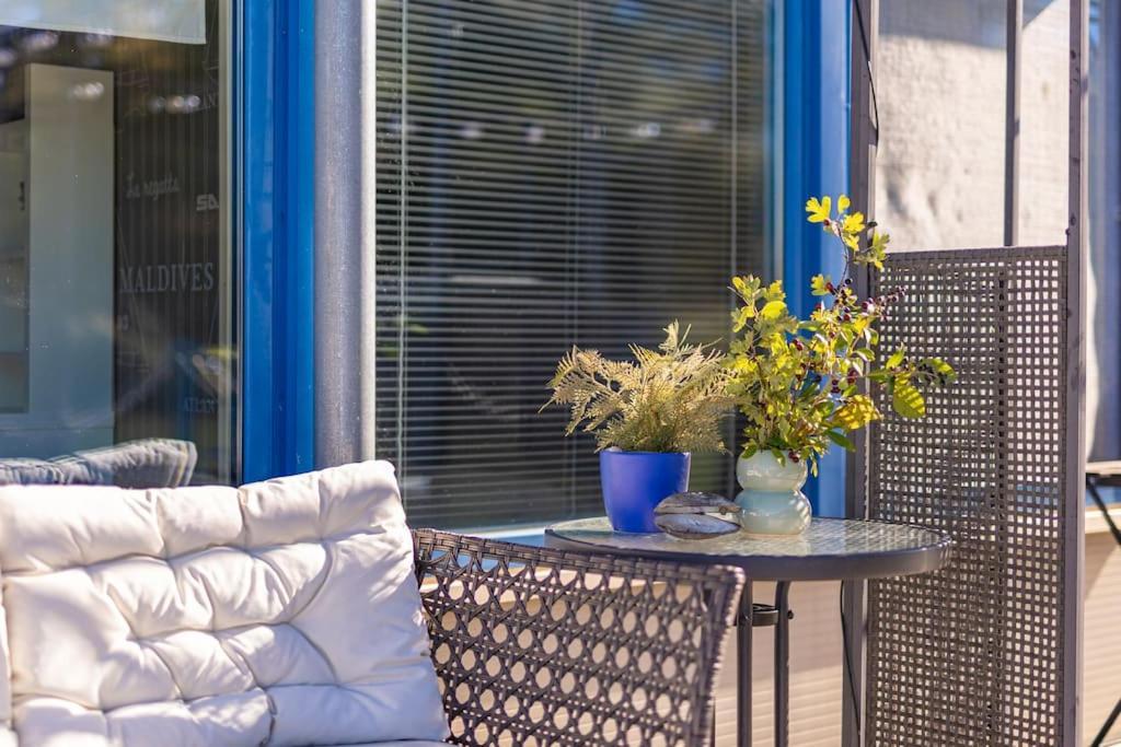 Ocarujuci Houseboat Na Dunaji Bratislava Luaran gambar